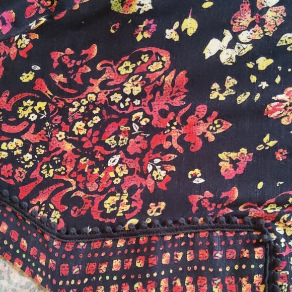 Long sleeve tie front top! - Picture 6 of 8